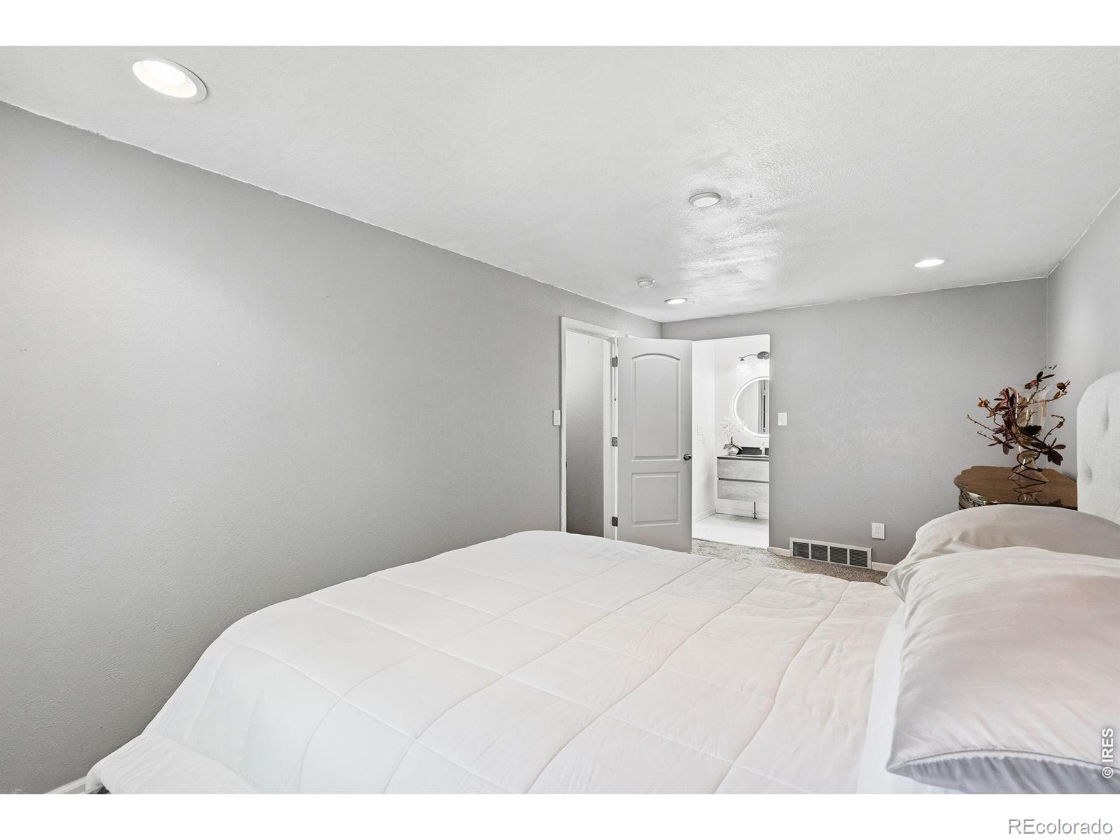 MLS Image #16 for 2412  tulip street,longmont, Colorado