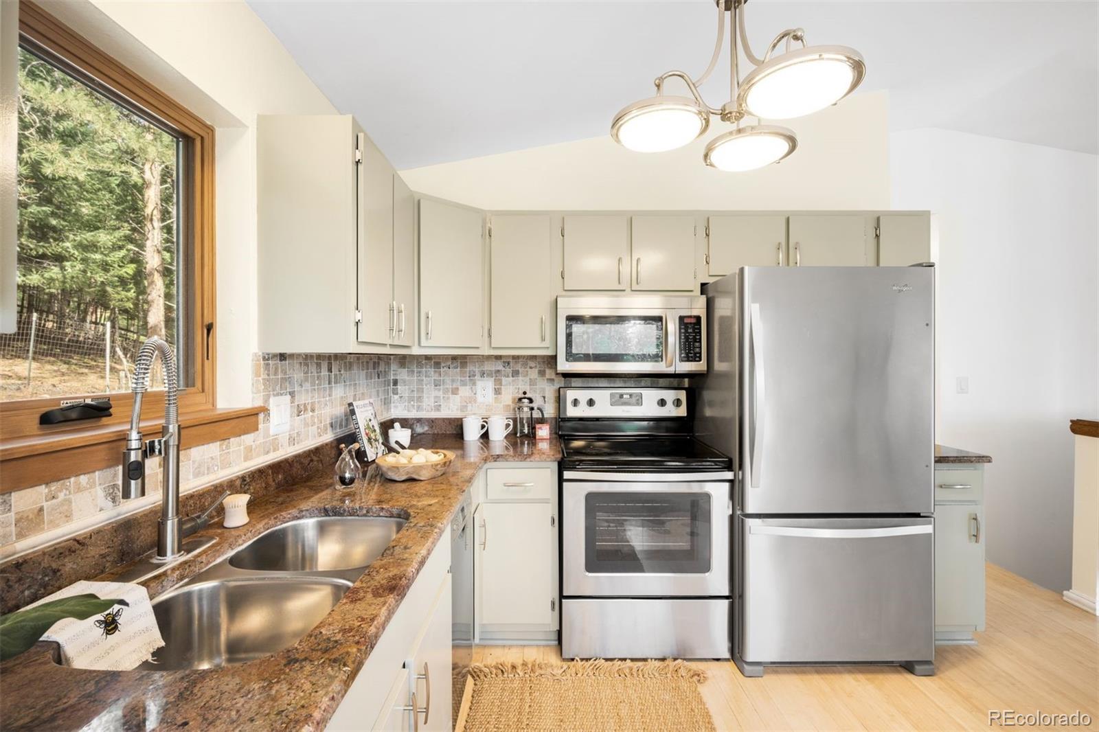 MLS Image #9 for 8129 s columbine drive,morrison, Colorado
