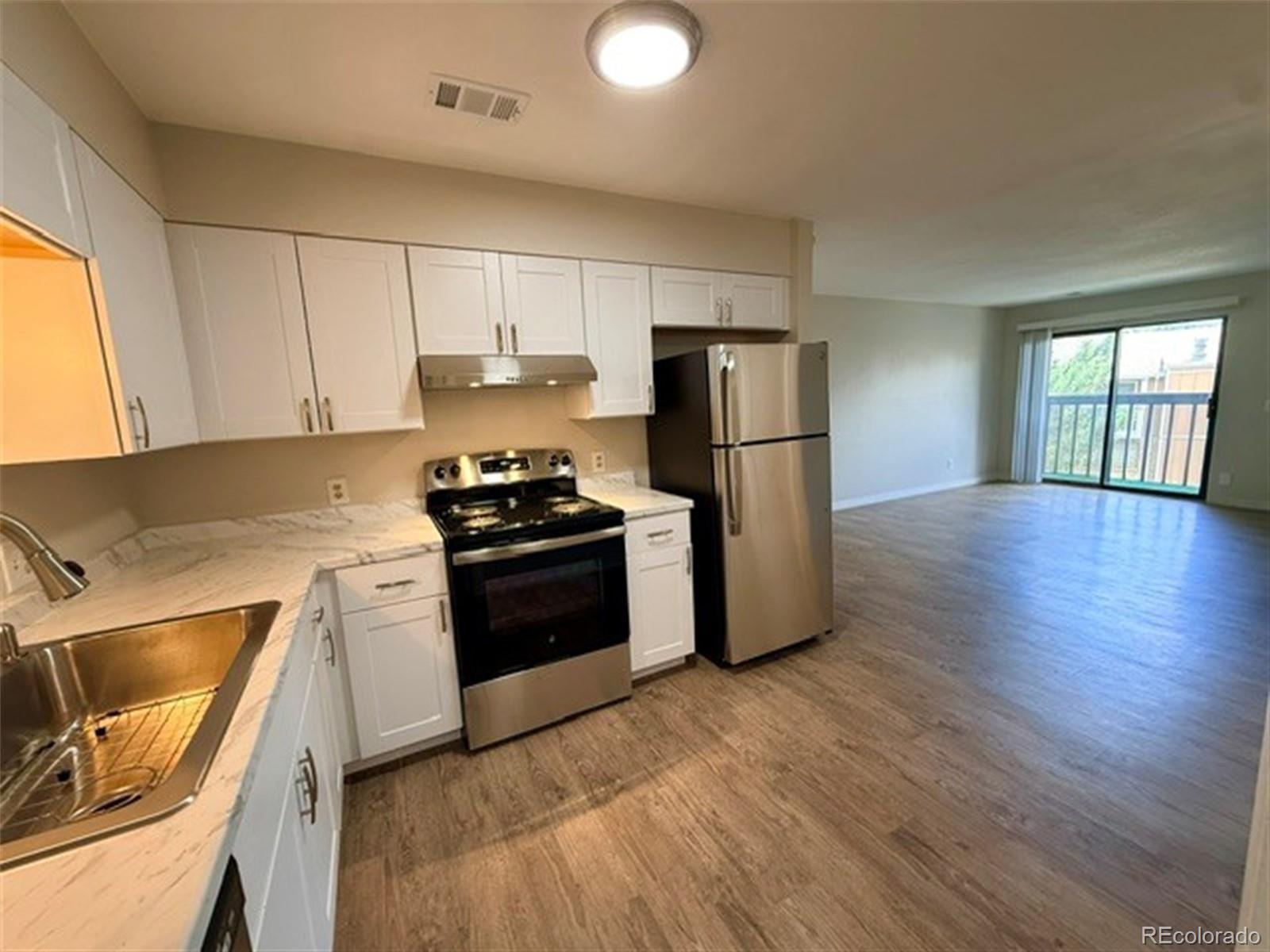MLS Image #10 for 512  vance street,lakewood, Colorado