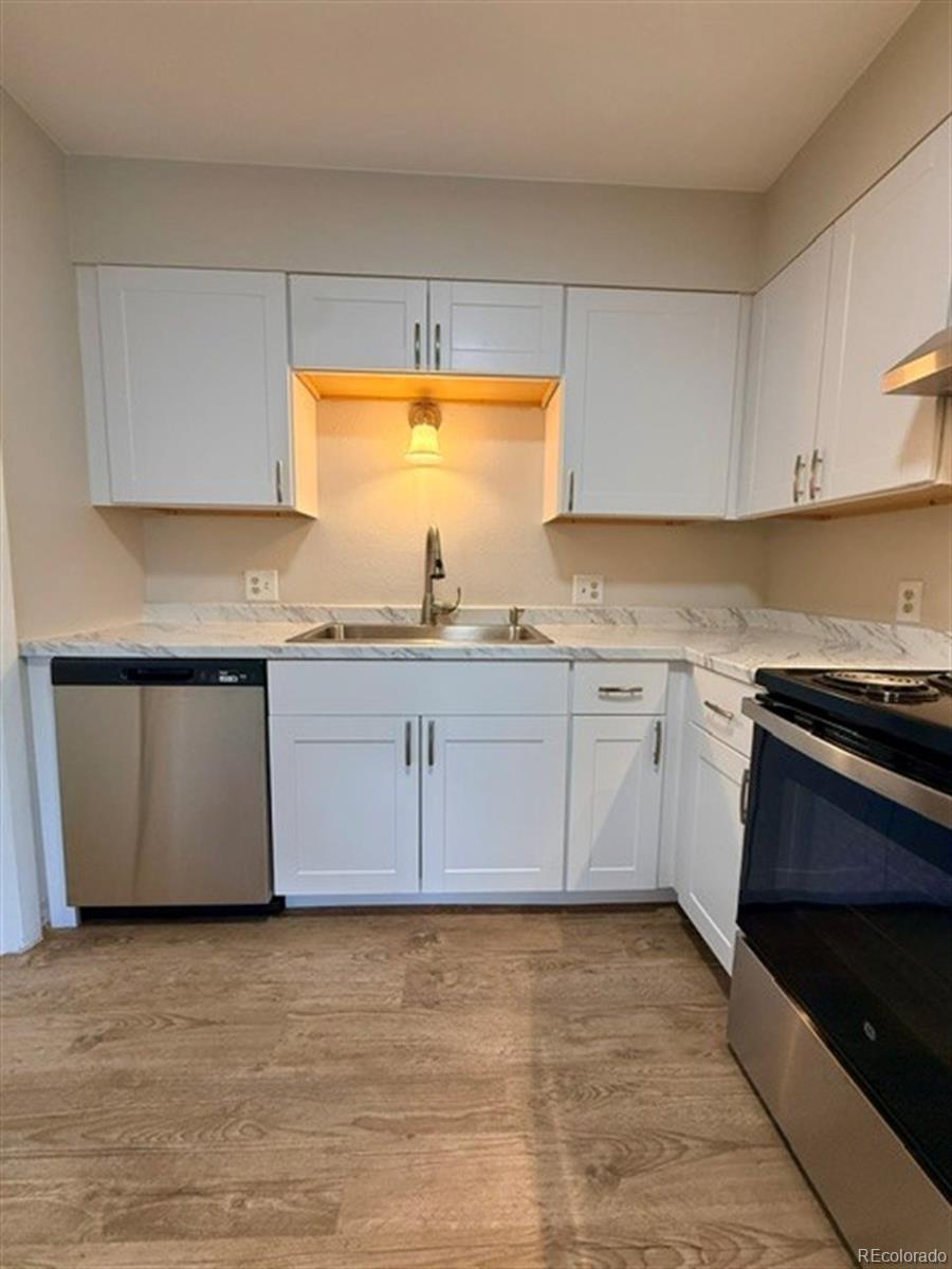 MLS Image #11 for 512  vance street,lakewood, Colorado