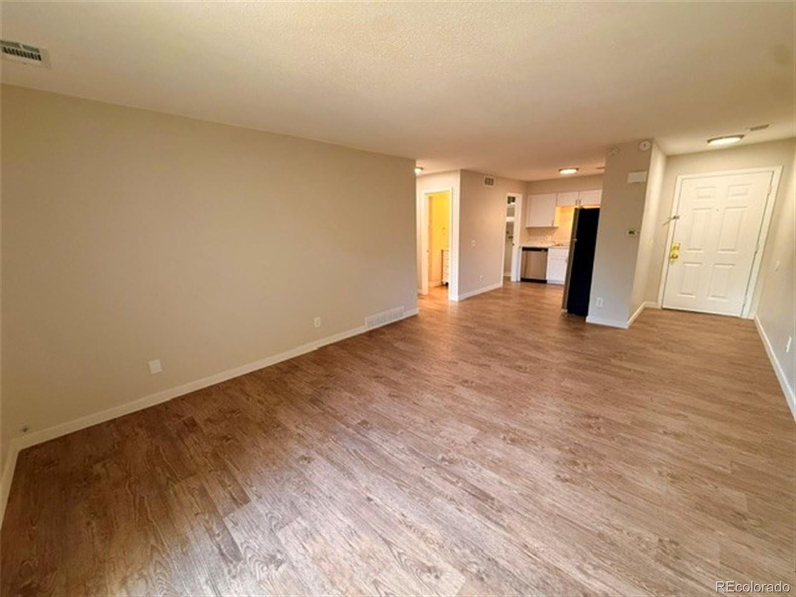 MLS Image #4 for 512  vance street,lakewood, Colorado
