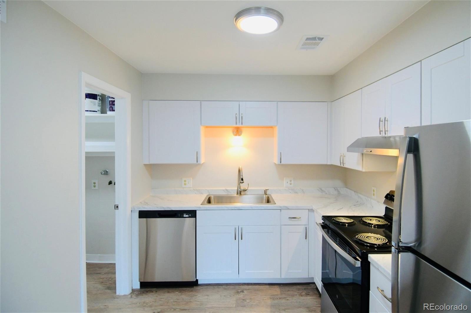 MLS Image #8 for 512  vance street,lakewood, Colorado