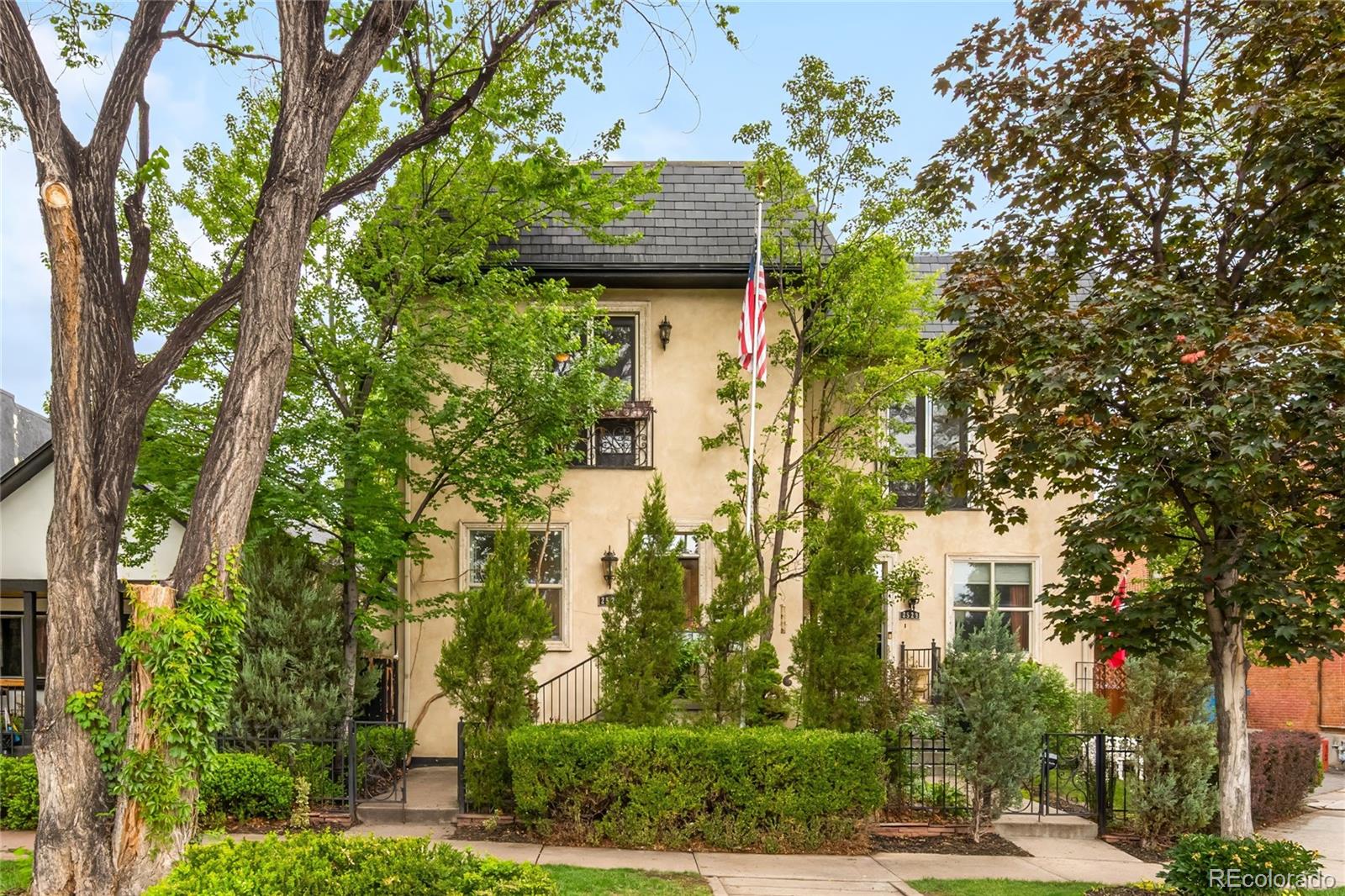 MLS Image #0 for 2527  tremont place,denver, Colorado