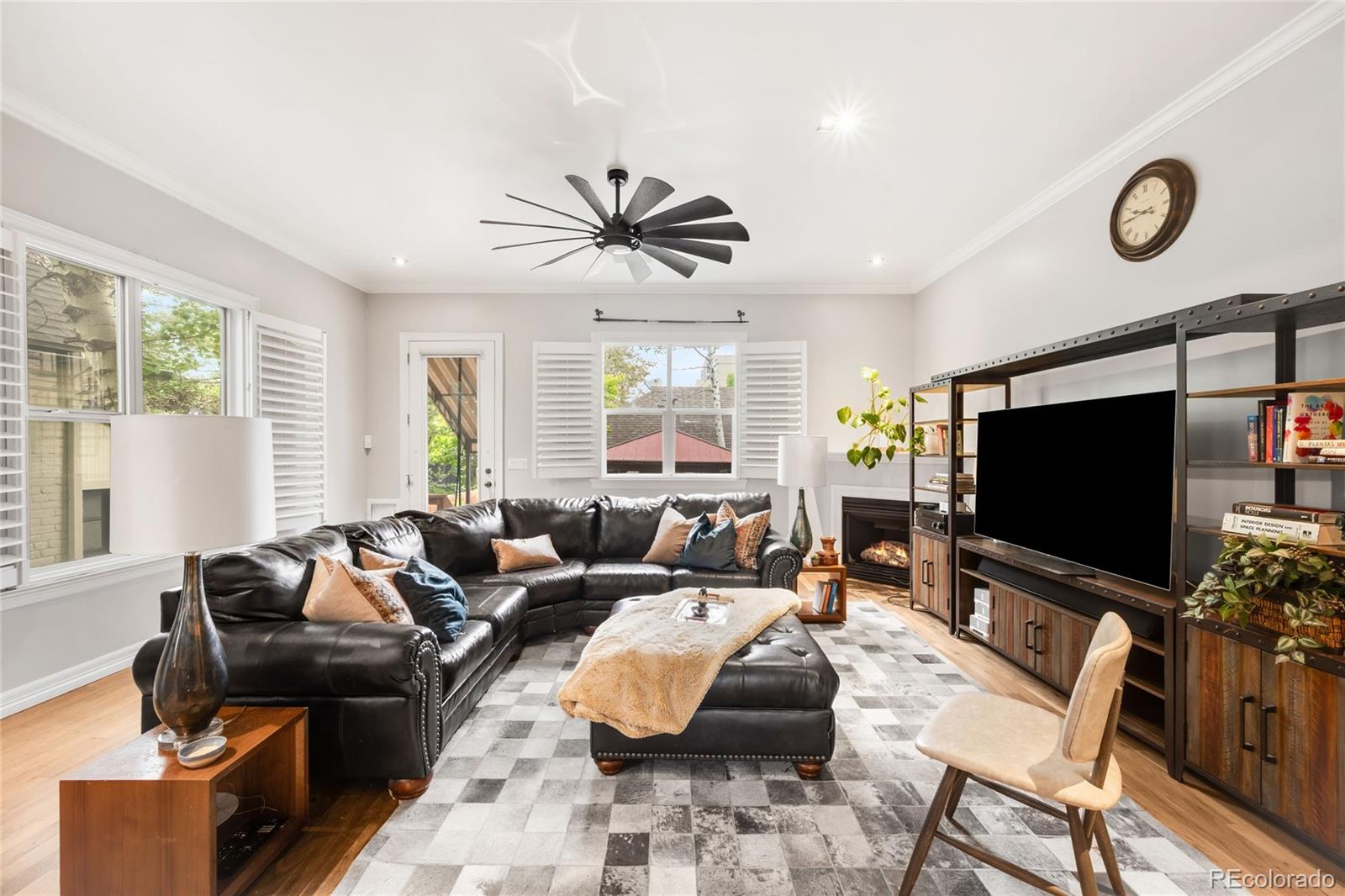 MLS Image #10 for 2527  tremont place,denver, Colorado
