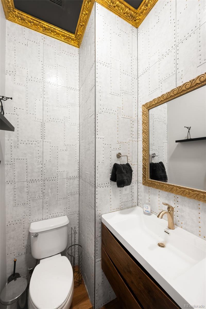 MLS Image #15 for 2527  tremont place,denver, Colorado