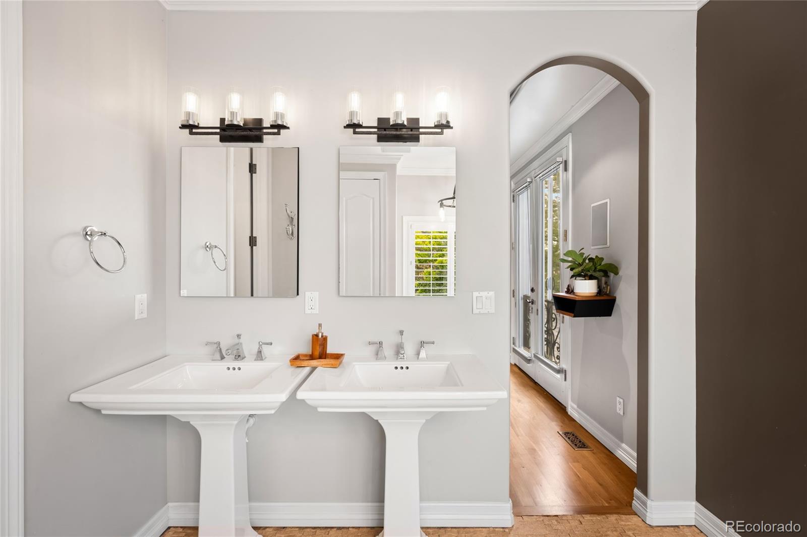 MLS Image #21 for 2527  tremont place,denver, Colorado