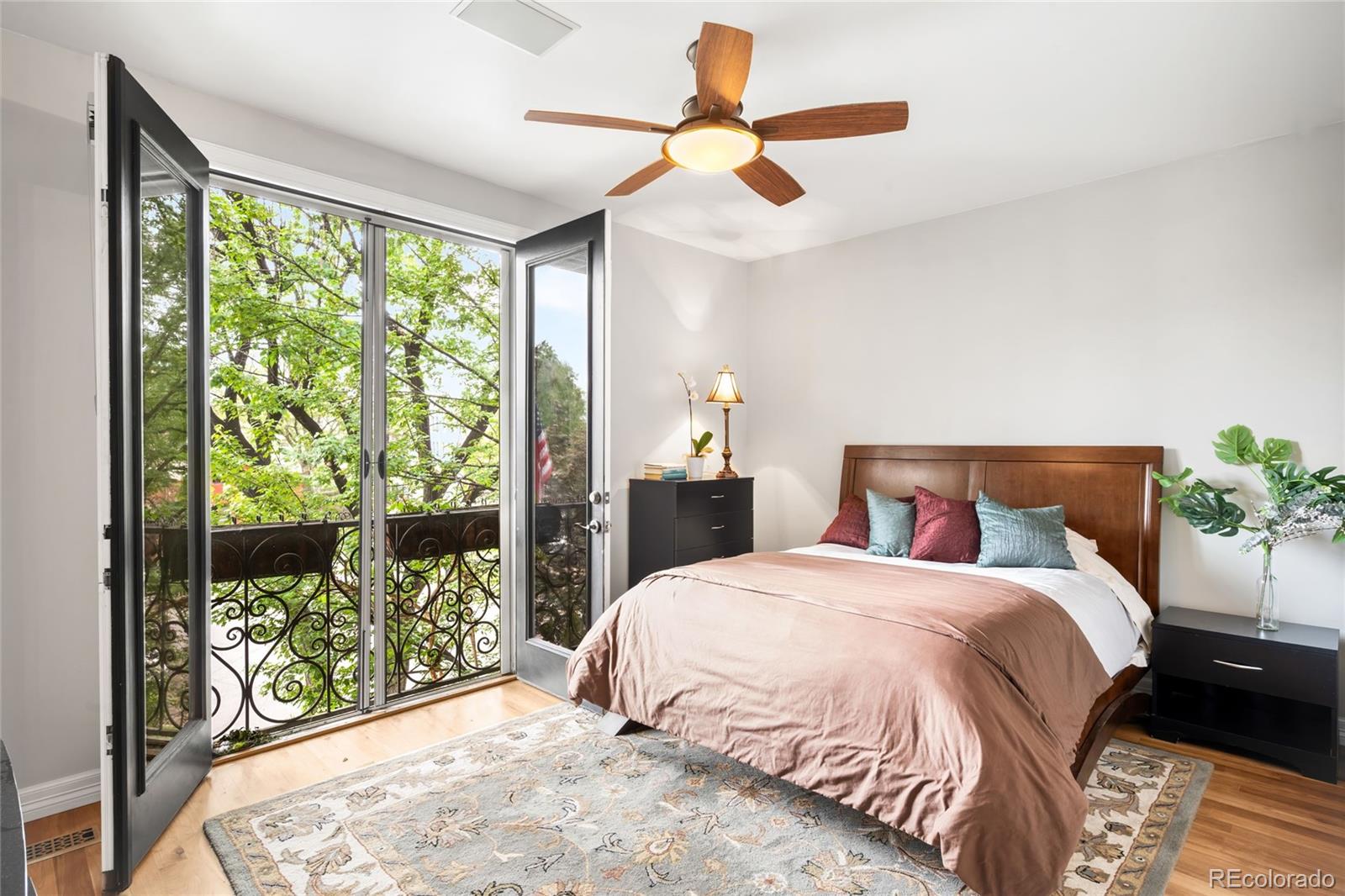 MLS Image #23 for 2527  tremont place,denver, Colorado