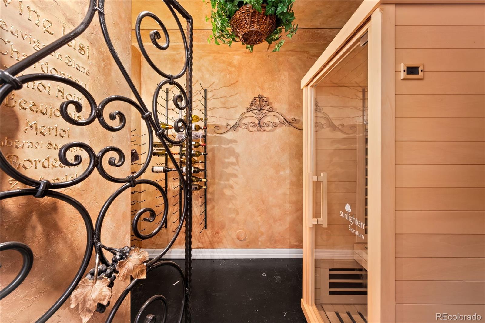 MLS Image #29 for 2527  tremont place,denver, Colorado