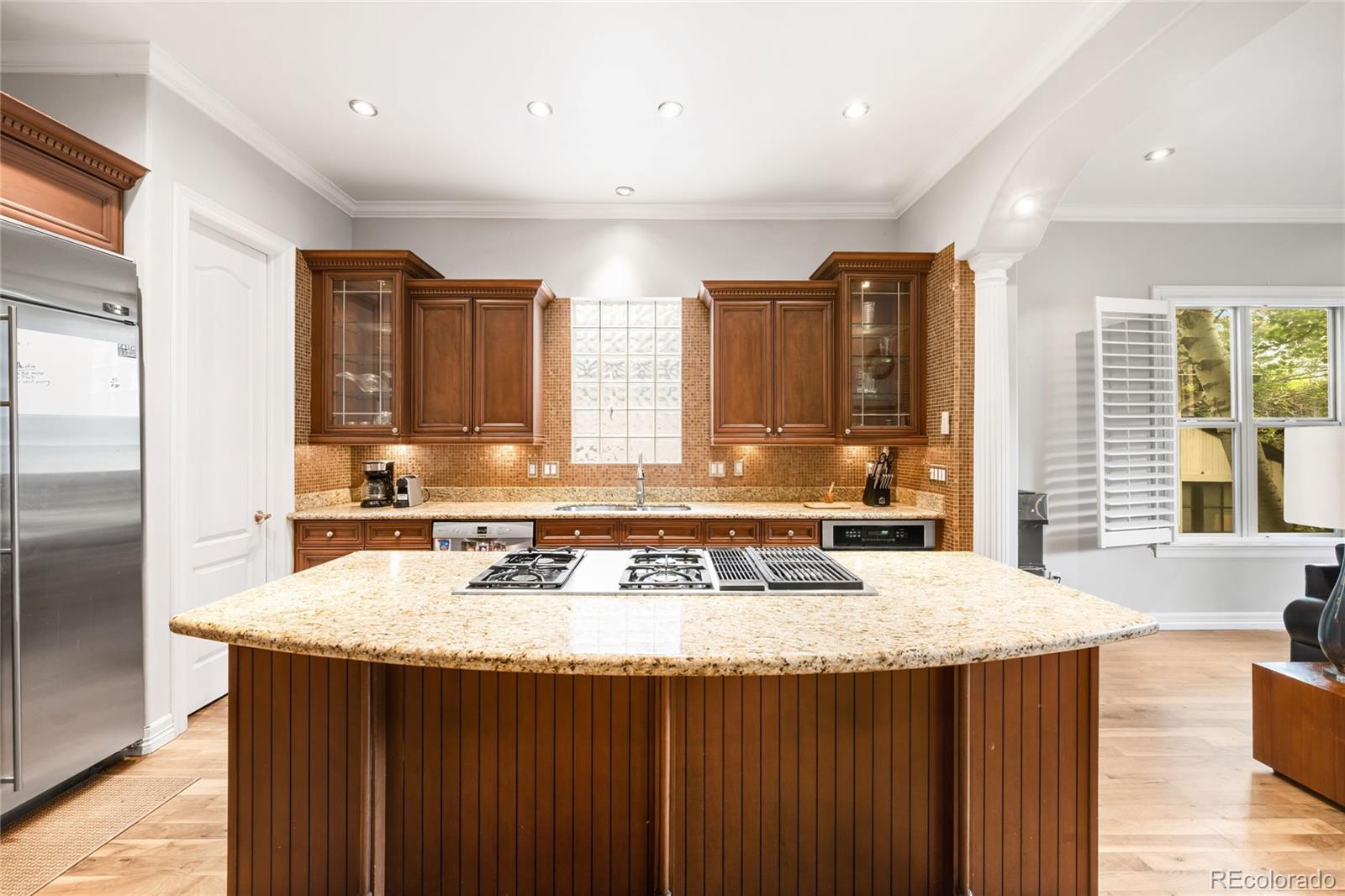 MLS Image #5 for 2527  tremont place,denver, Colorado