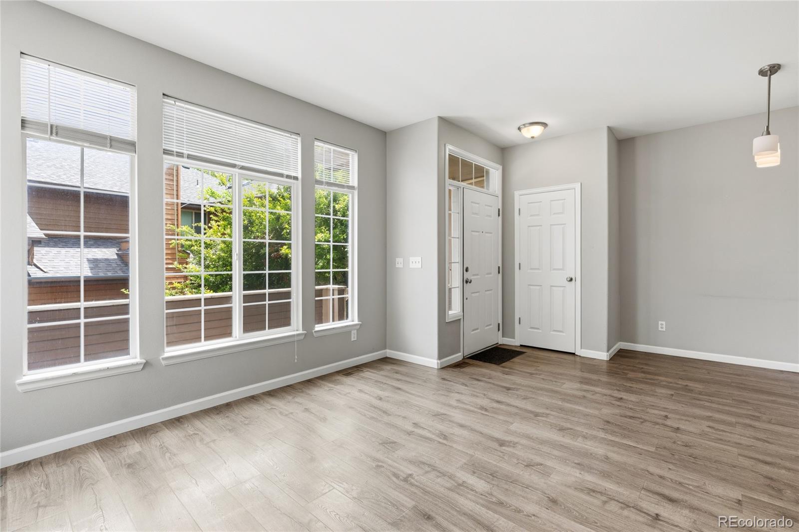 MLS Image #5 for 5555 e briarwood avenue,centennial, Colorado