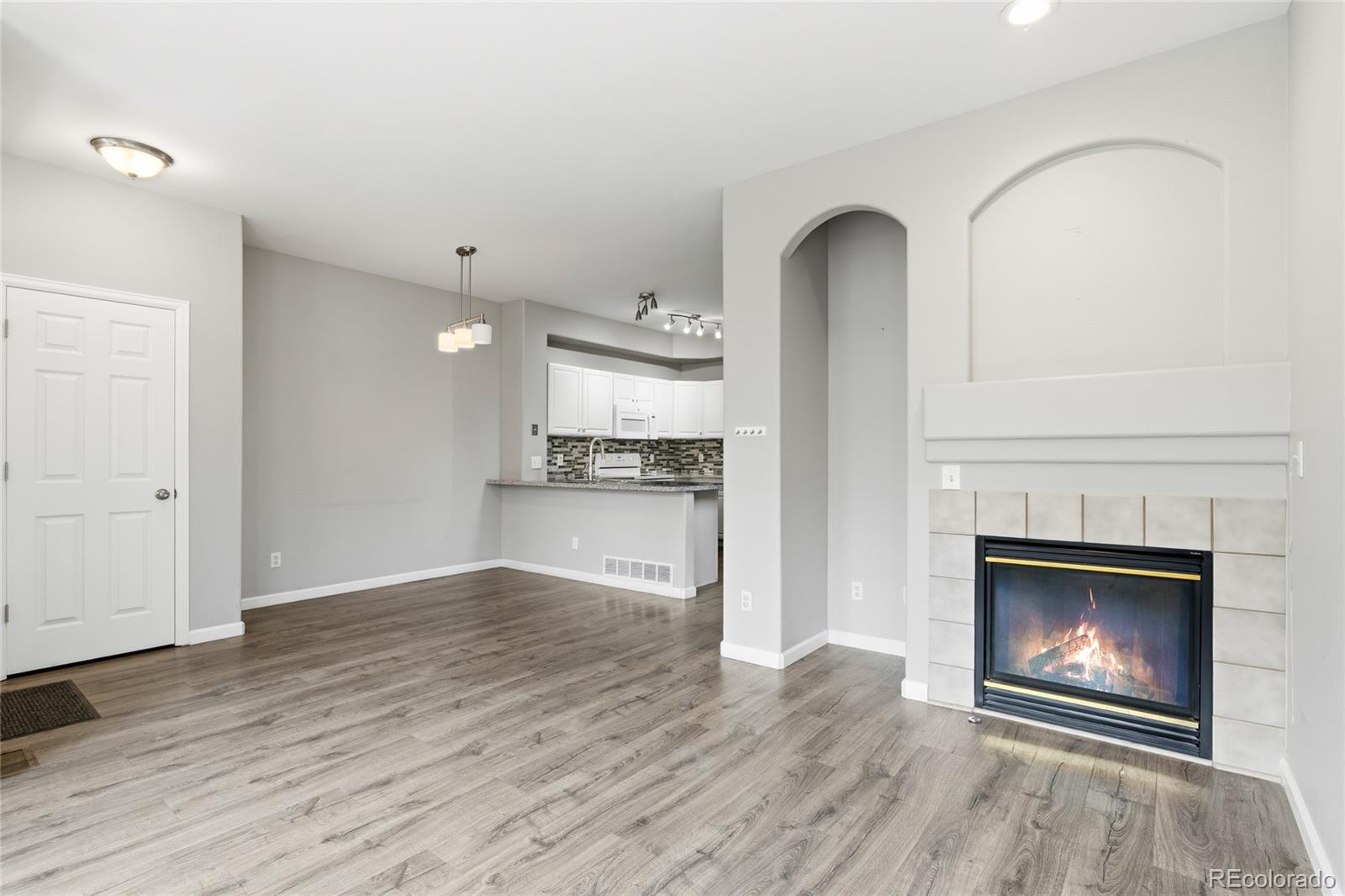 MLS Image #6 for 5555 e briarwood avenue,centennial, Colorado