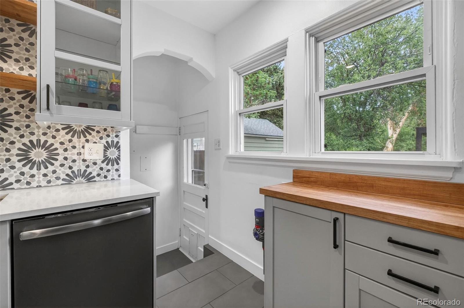 MLS Image #7 for 1050  pikeview street,lakewood, Colorado
