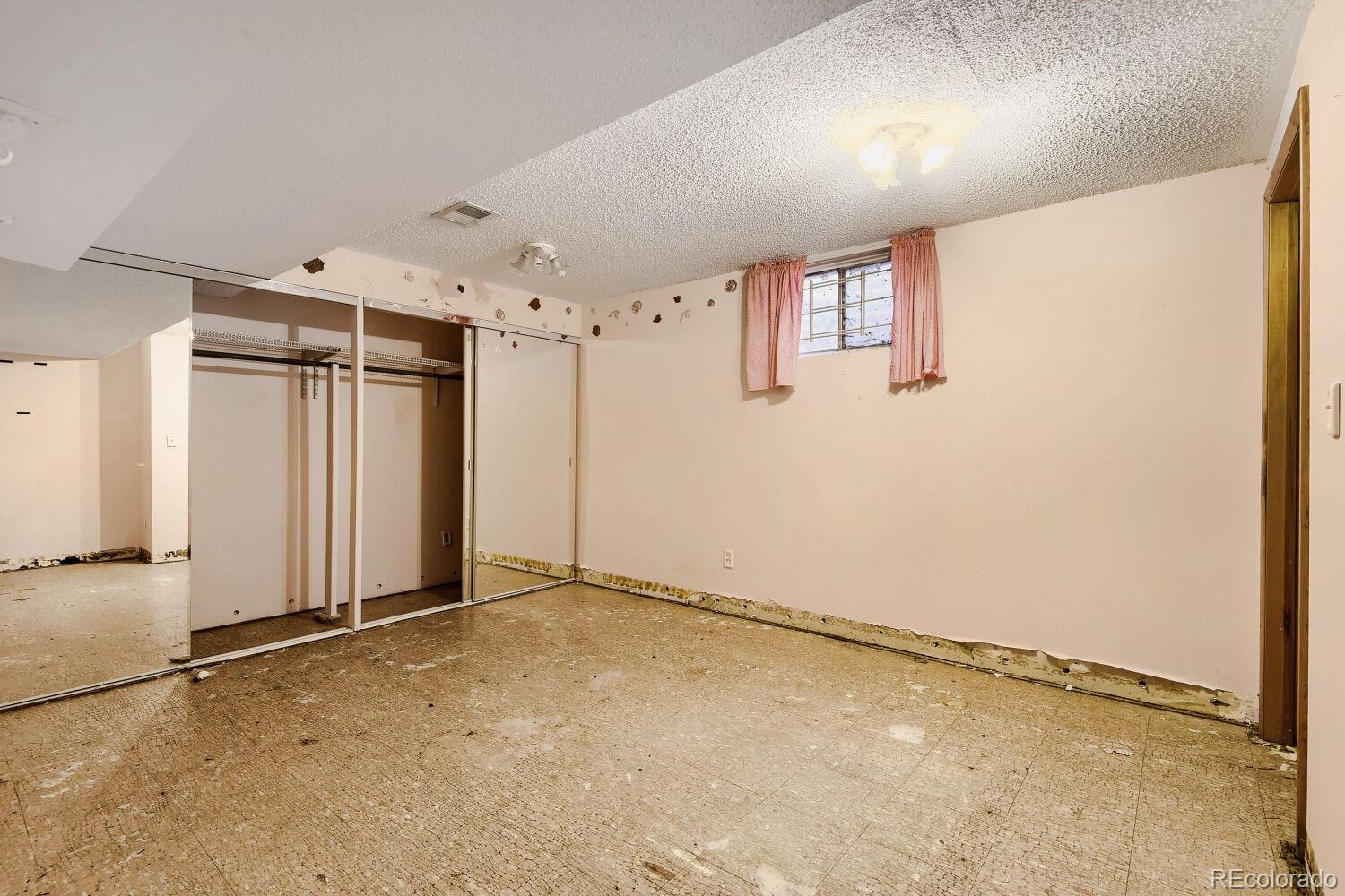 MLS Image #18 for 11590 e kentucky avenue,aurora, Colorado
