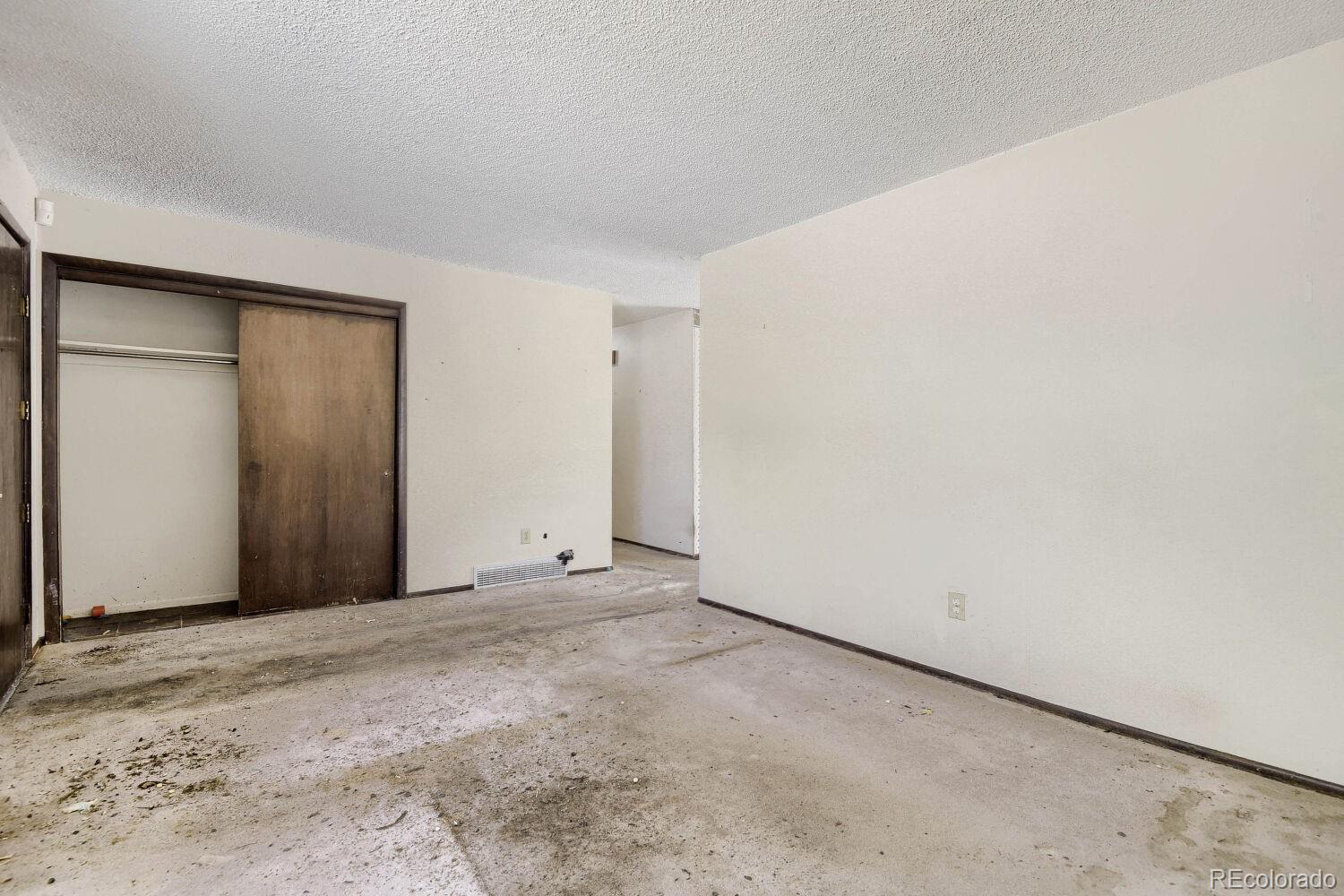 MLS Image #4 for 11590 e kentucky avenue,aurora, Colorado