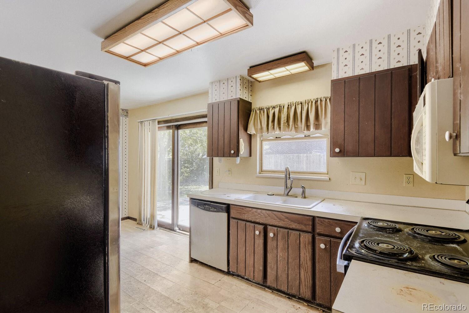 MLS Image #5 for 11590 e kentucky avenue,aurora, Colorado
