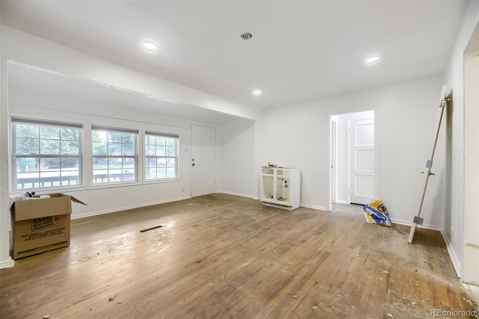 MLS Image #3 for 3145 s ash street,denver, Colorado