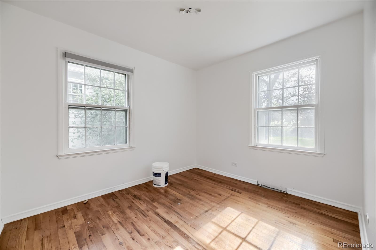 MLS Image #5 for 3145 s ash street,denver, Colorado