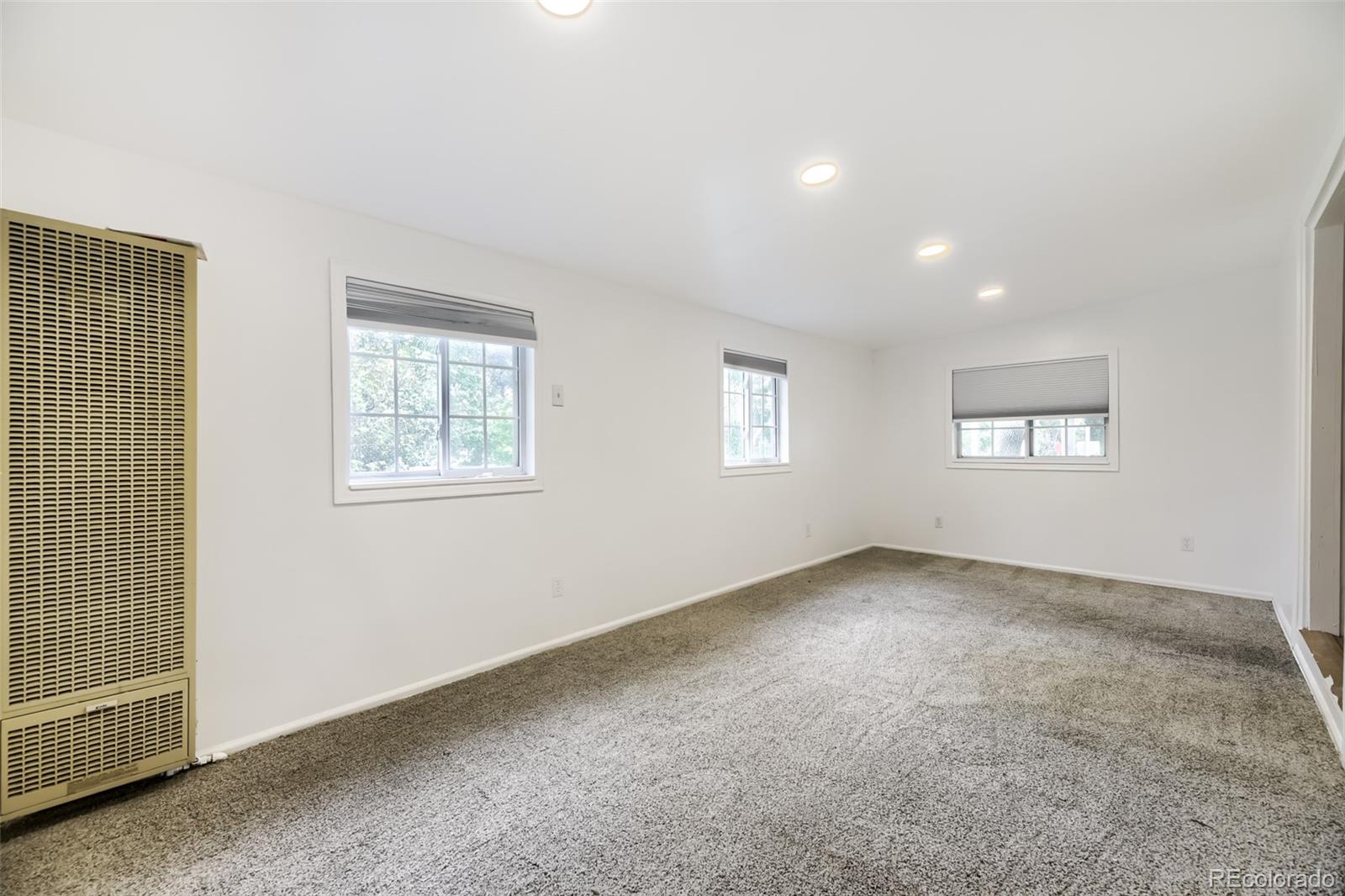 MLS Image #7 for 3145 s ash street,denver, Colorado