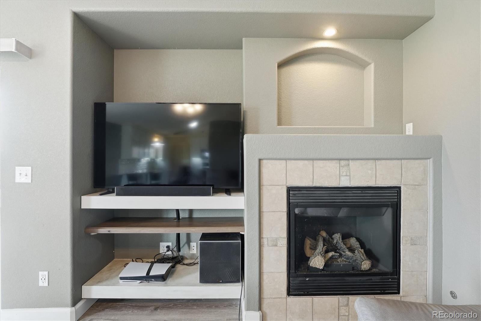 MLS Image #14 for 44023  pony express court,elizabeth, Colorado