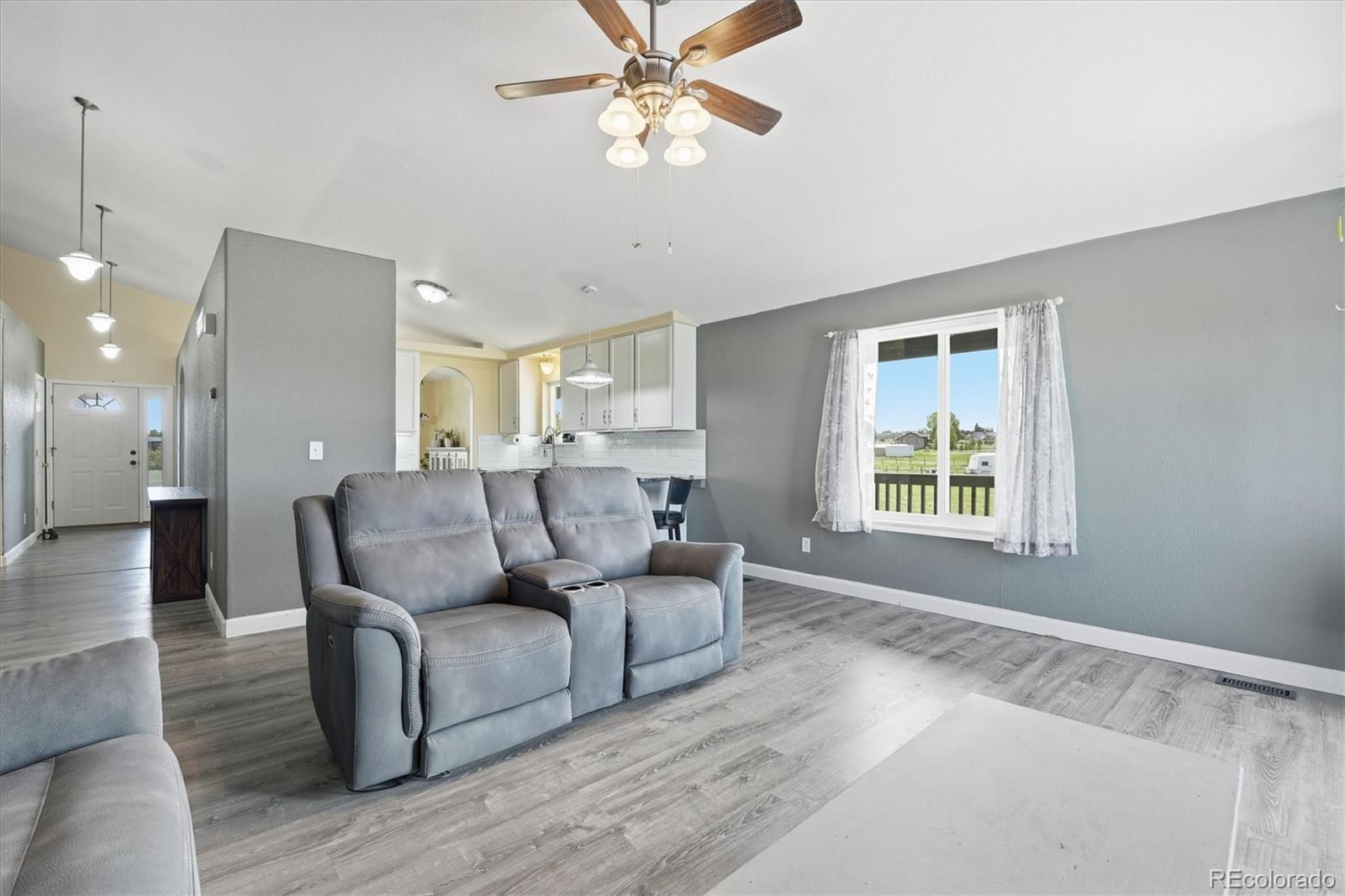 MLS Image #15 for 44023  pony express court,elizabeth, Colorado