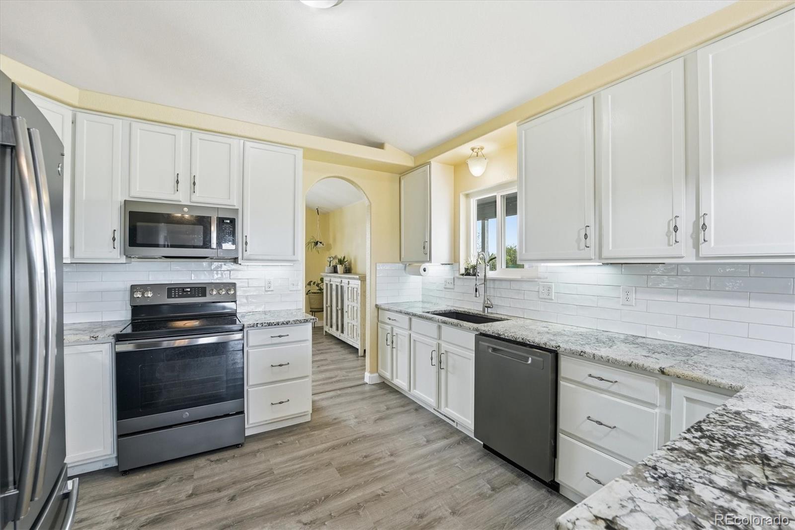 MLS Image #7 for 44023  pony express court,elizabeth, Colorado