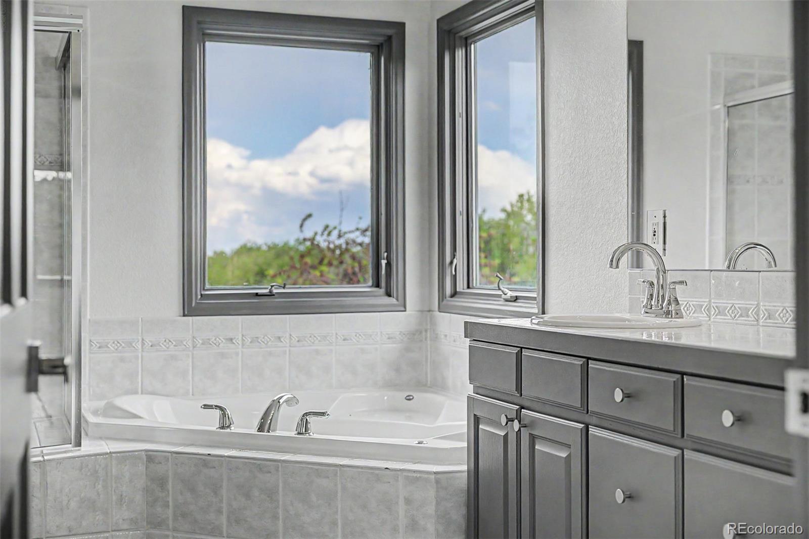 MLS Image #30 for 4624 s hampton circle,boulder, Colorado
