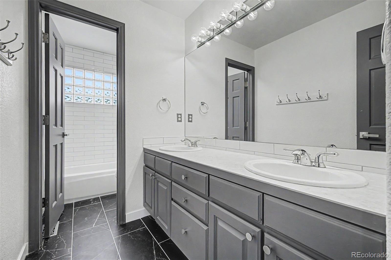 MLS Image #37 for 4624 s hampton circle,boulder, Colorado