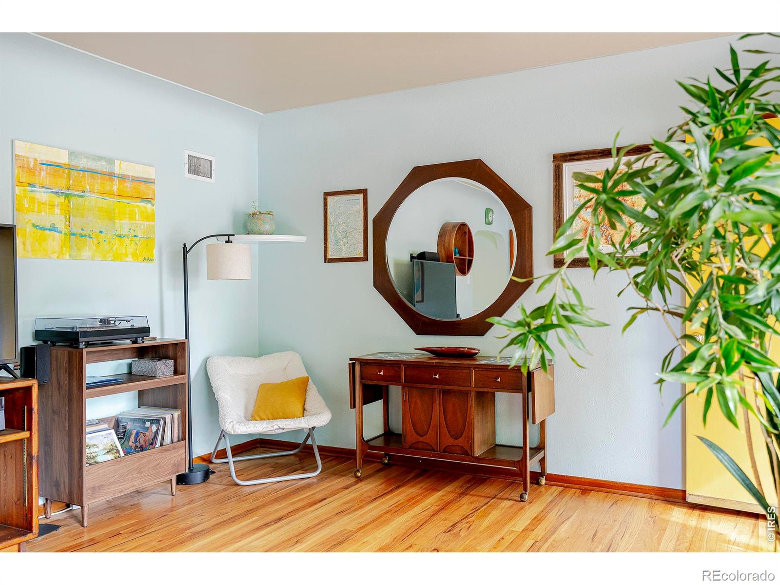 MLS Image #8 for 1221  gay street,longmont, Colorado