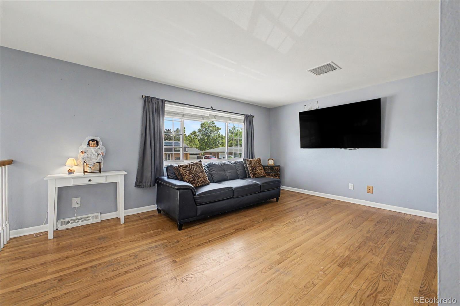 MLS Image #14 for 933  newcombe street,lakewood, Colorado