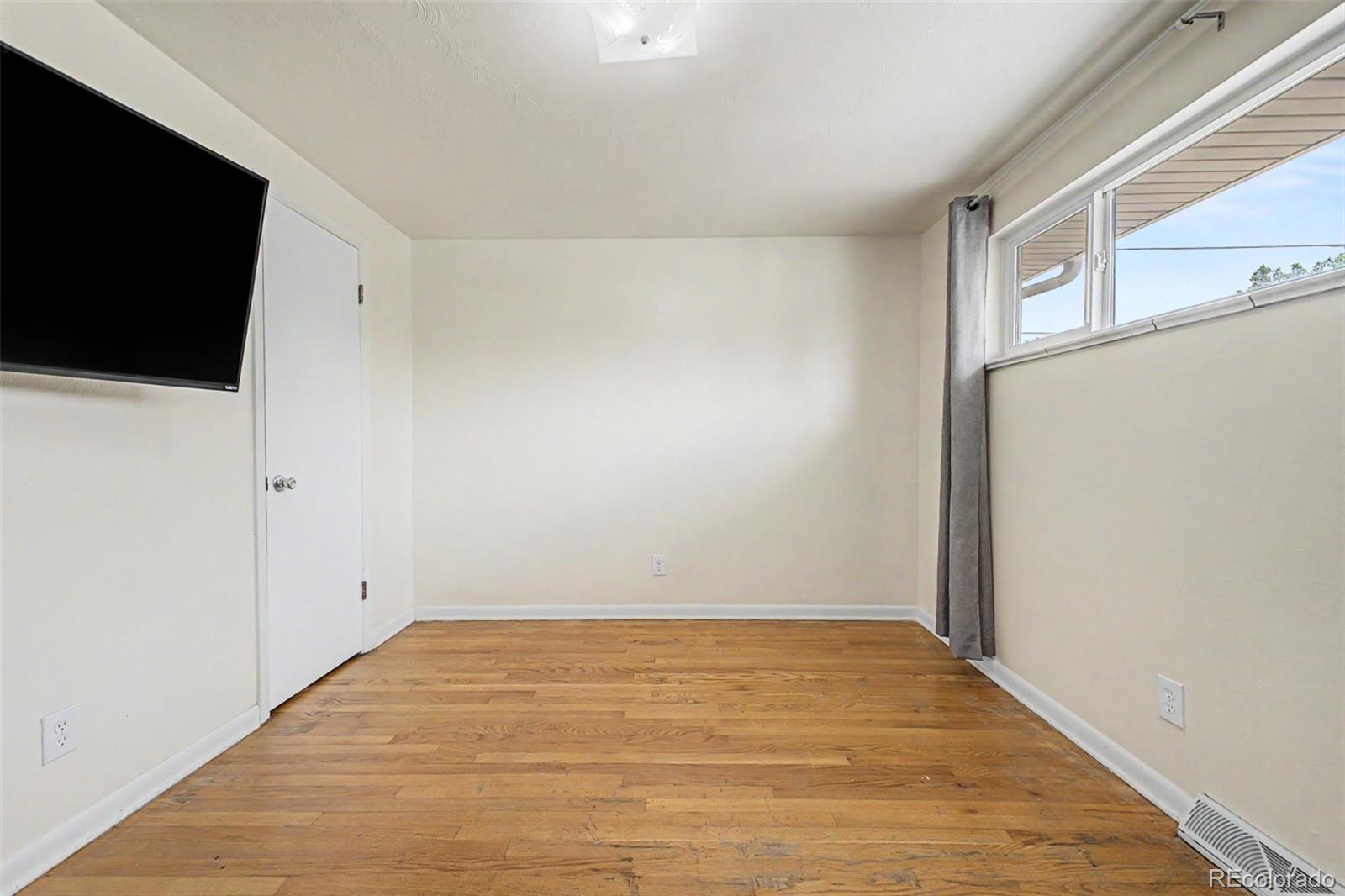 MLS Image #21 for 933  newcombe street,lakewood, Colorado