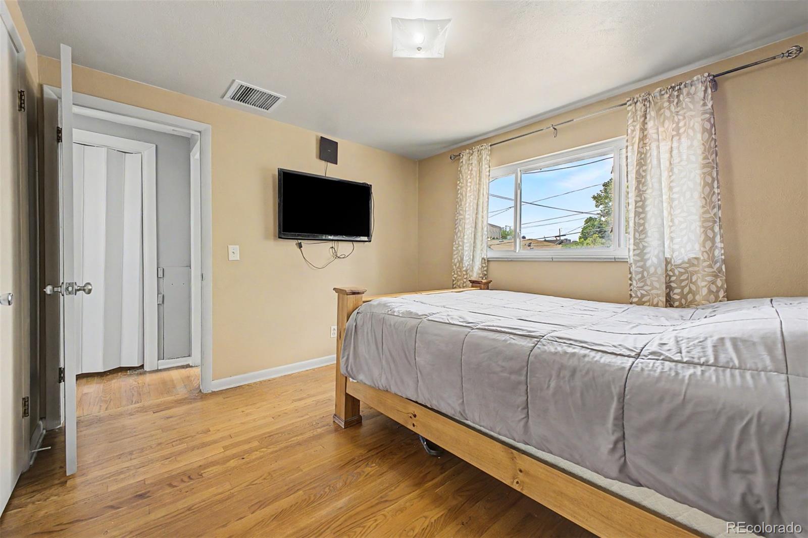 MLS Image #23 for 933  newcombe street,lakewood, Colorado