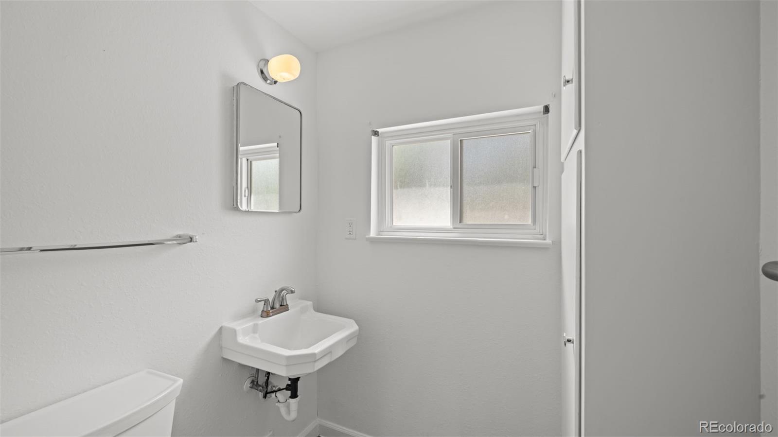 MLS Image #21 for 2406 n circle drive,colorado springs, Colorado