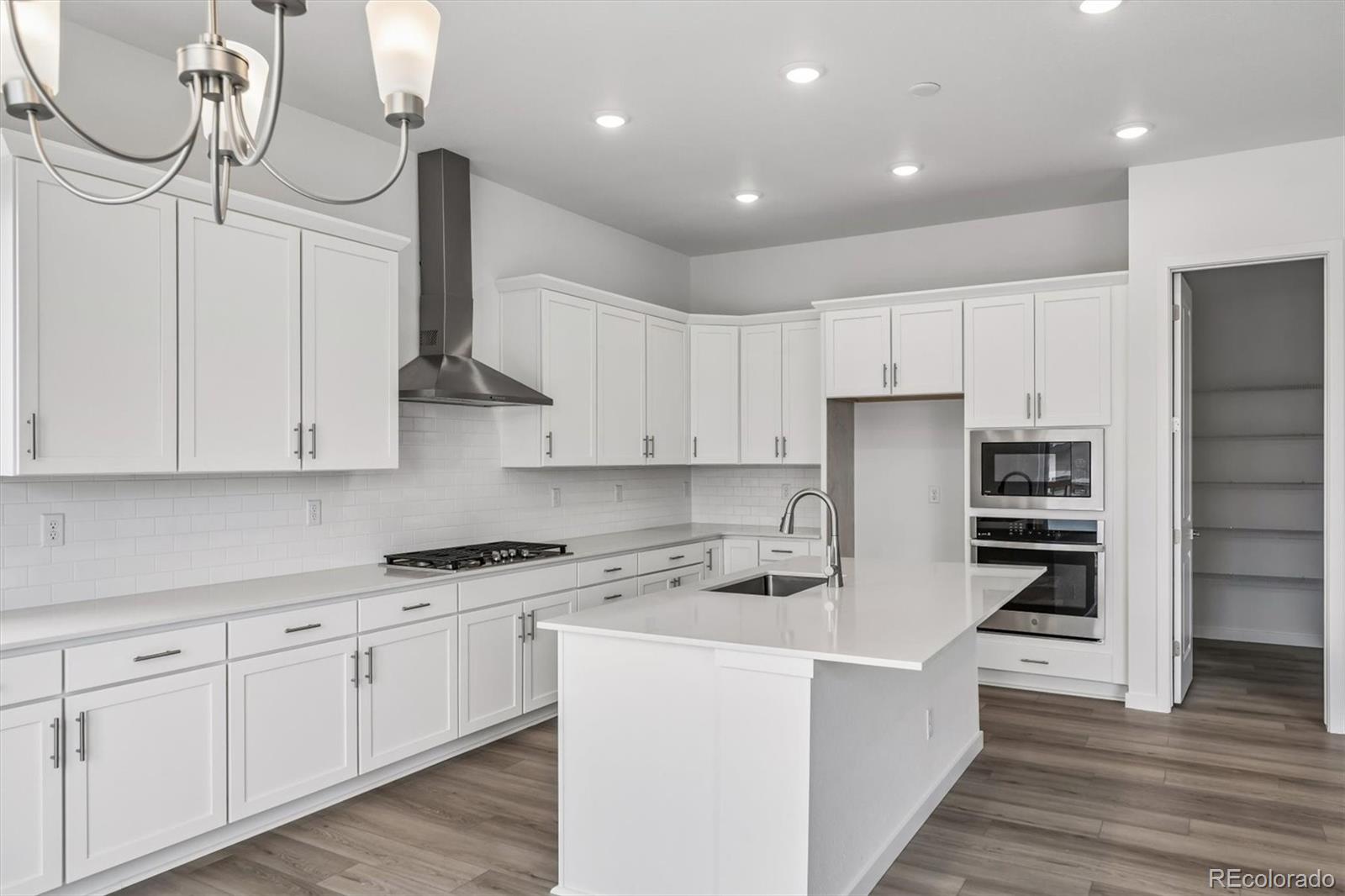 MLS Image #11 for 2516  bitterroot place,highlands ranch, Colorado