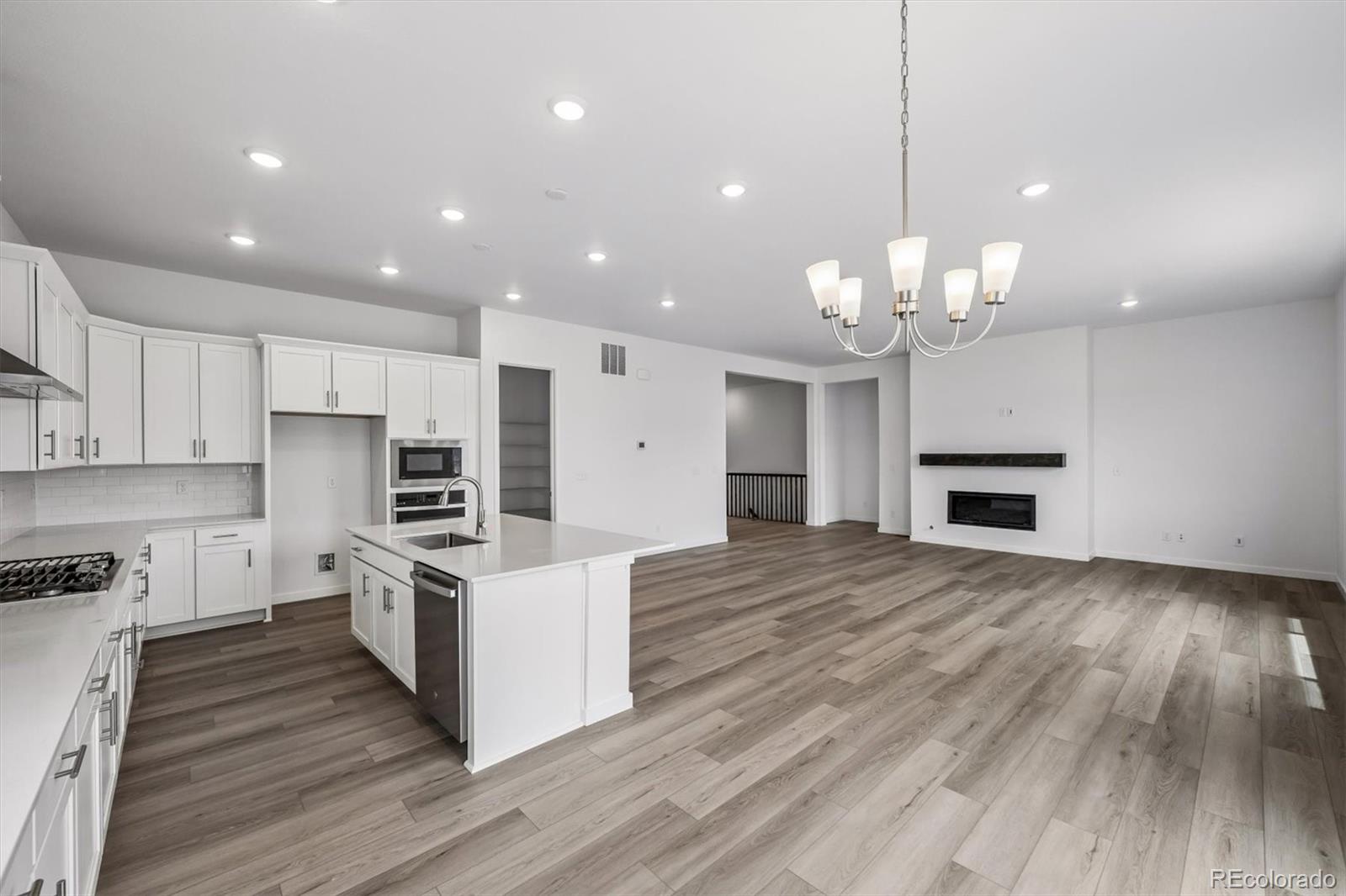 MLS Image #12 for 2516  bitterroot place,highlands ranch, Colorado