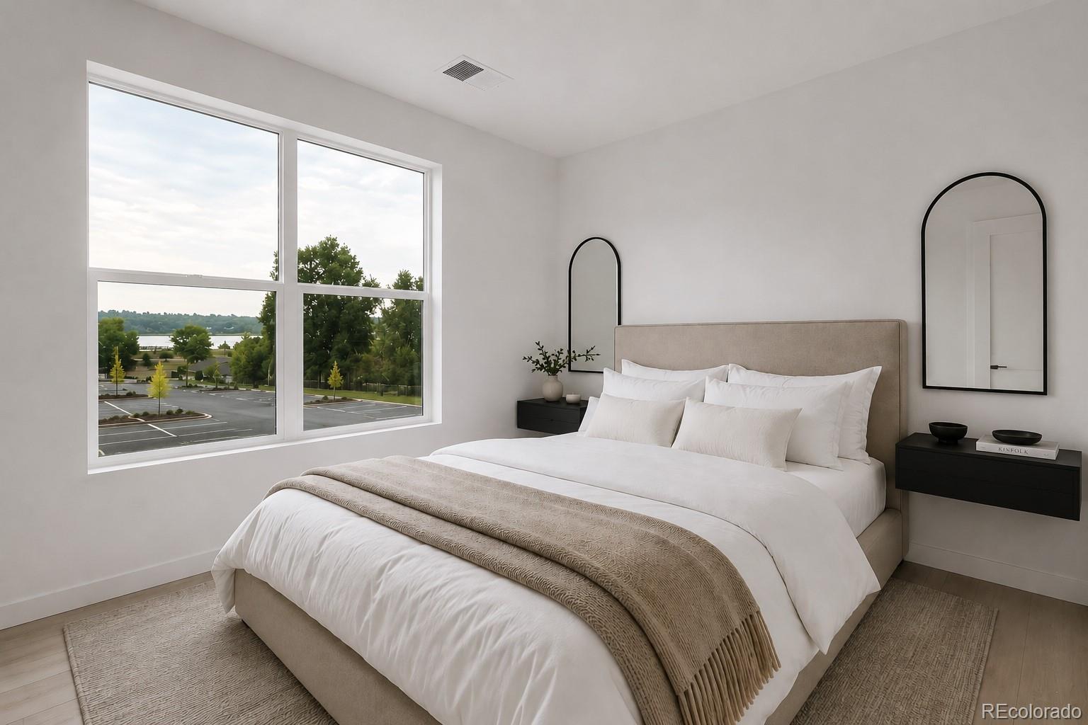 MLS Image #2 for 1634 n sheridan boulevard 206,denver, Colorado