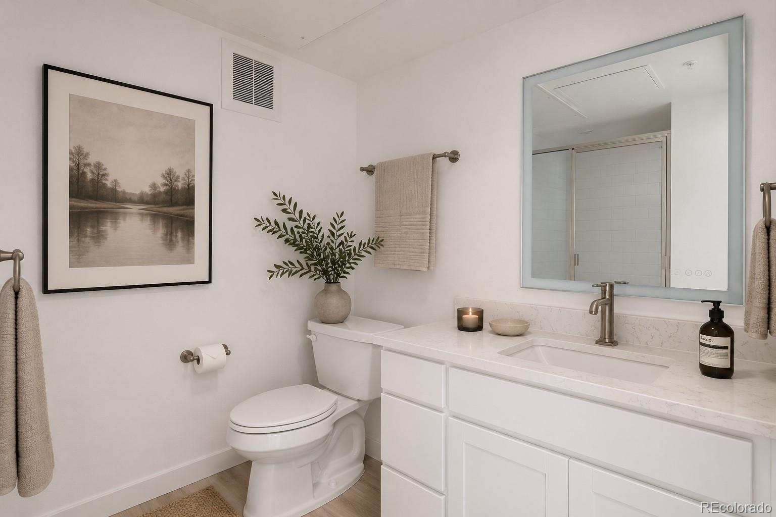 MLS Image #5 for 1634 n sheridan boulevard 206,denver, Colorado
