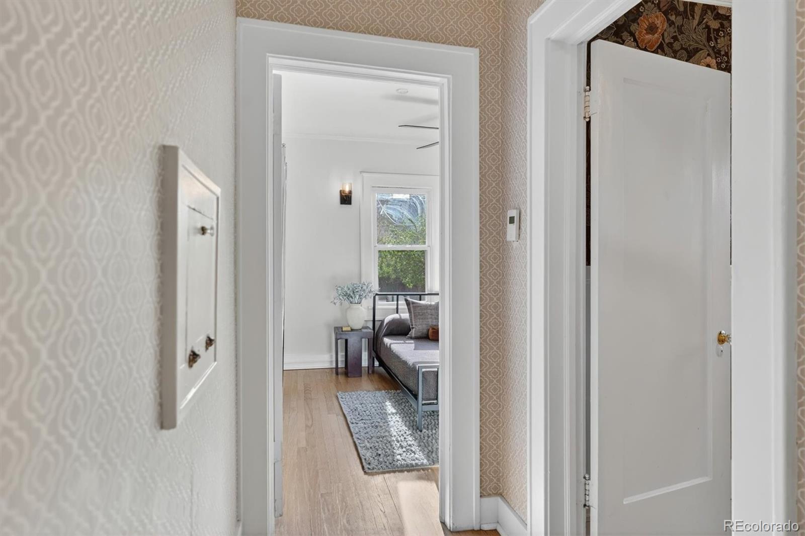 MLS Image #18 for 1401  ash street,denver, Colorado