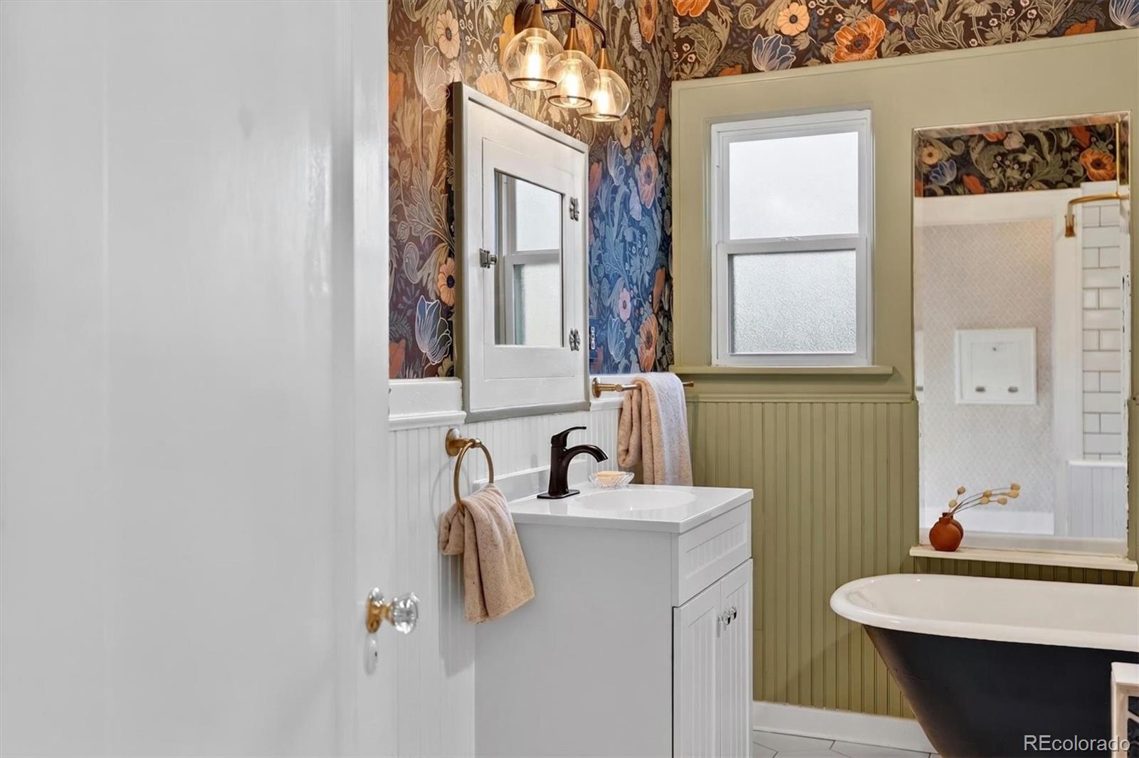 MLS Image #22 for 1401  ash street,denver, Colorado