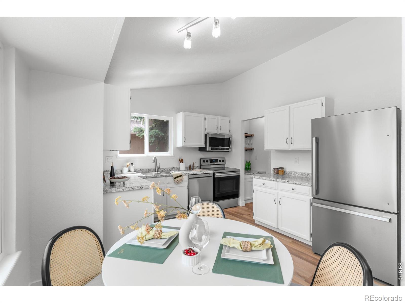 MLS Image #9 for 635 s joplin street,aurora, Colorado