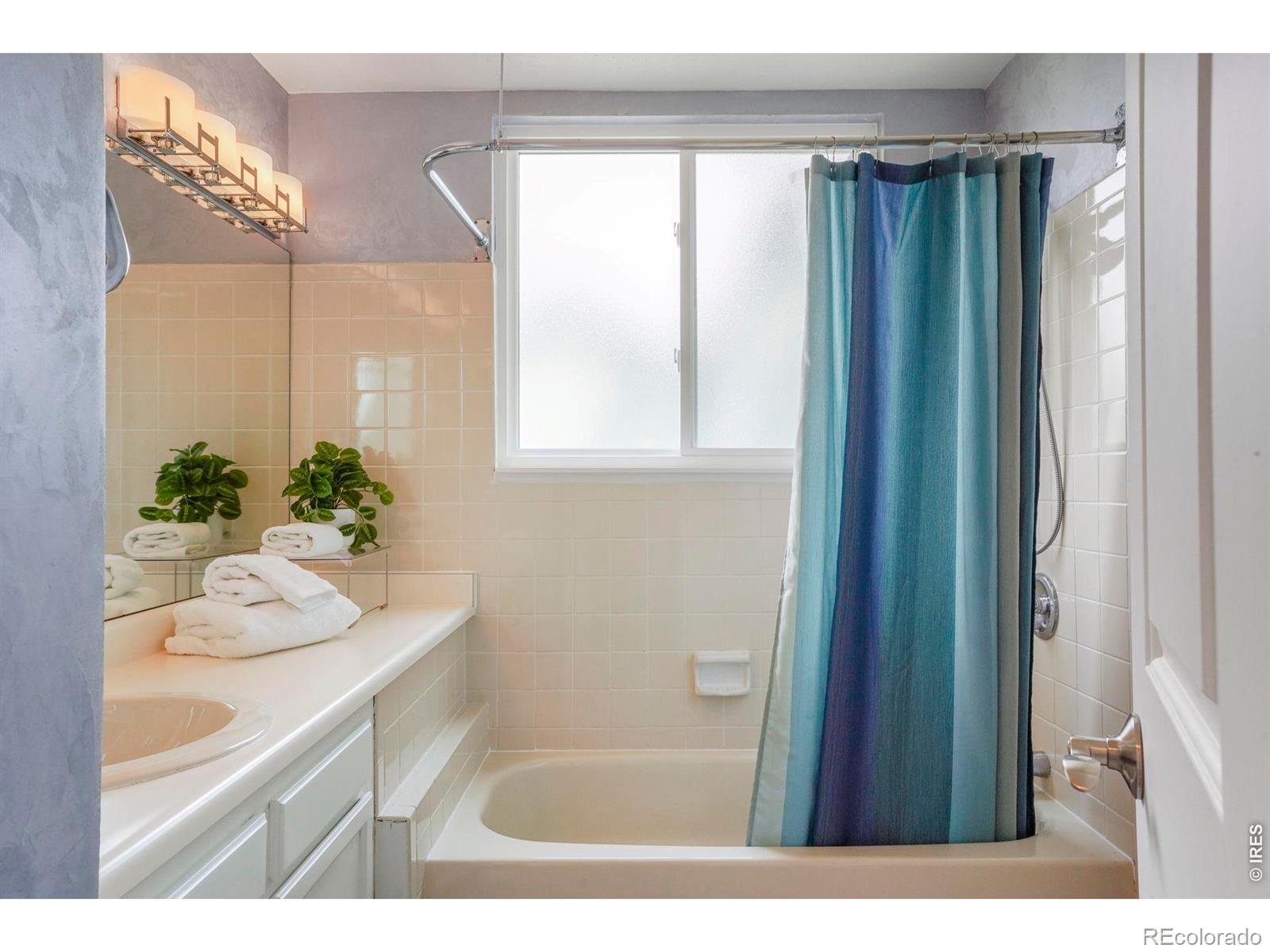 MLS Image #11 for 2460  sunset drive,longmont, Colorado