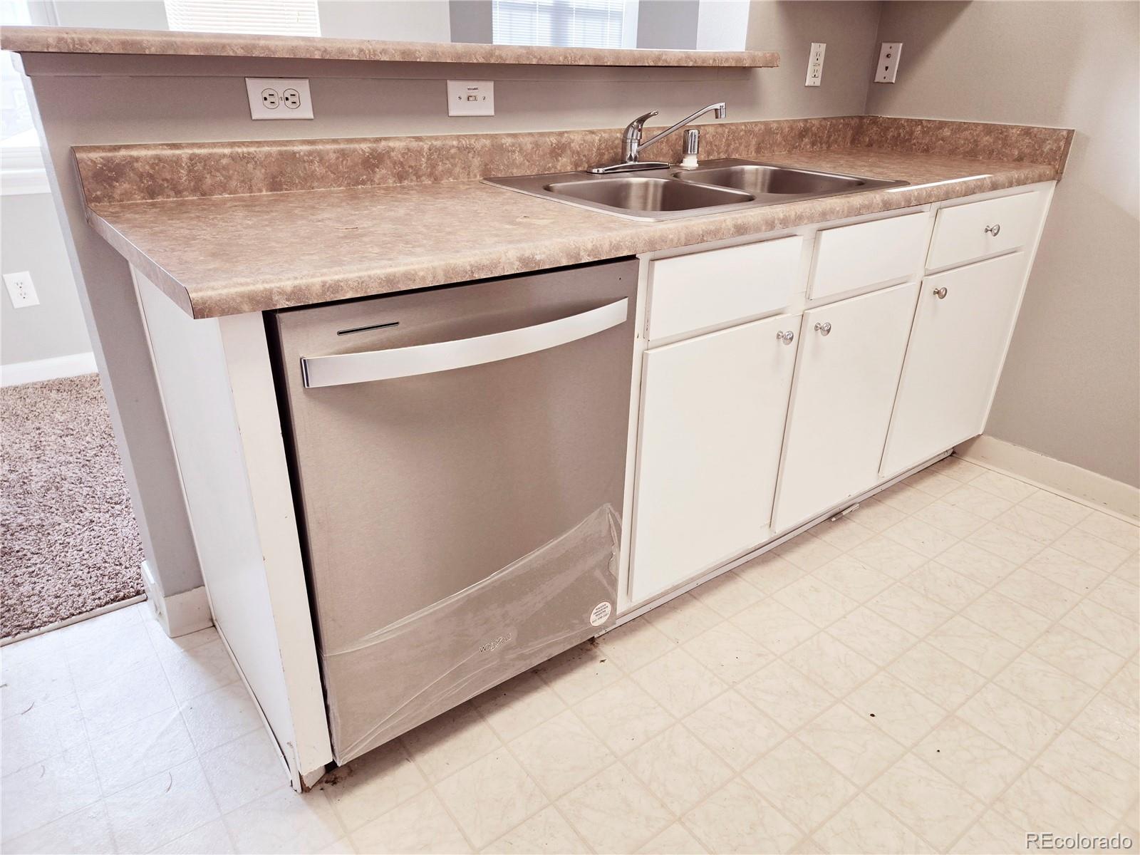 MLS Image #17 for 12926  ironstone way,parker, Colorado