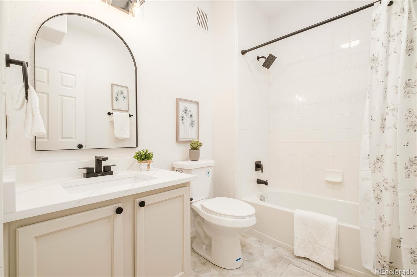 MLS Image #19 for 15700 e jamison drive,englewood, Colorado
