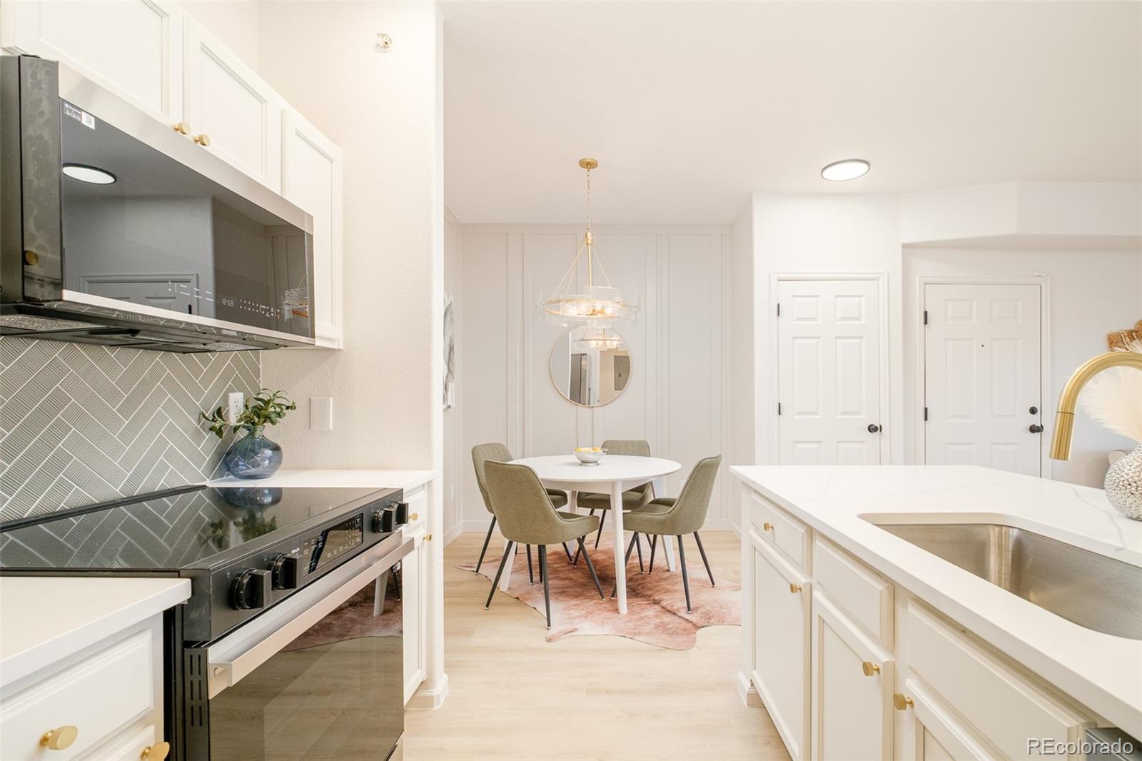 MLS Image #8 for 15700 e jamison drive,englewood, Colorado