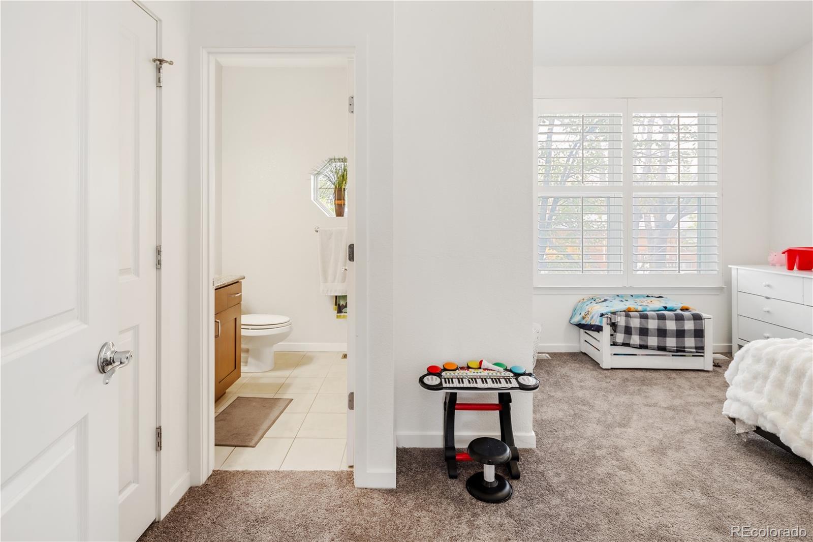 MLS Image #23 for 17 s harrison street,denver, Colorado