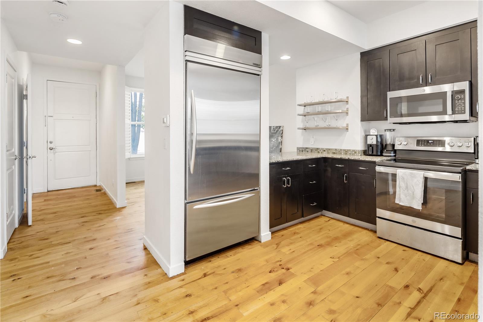 MLS Image #5 for 17 s harrison street,denver, Colorado