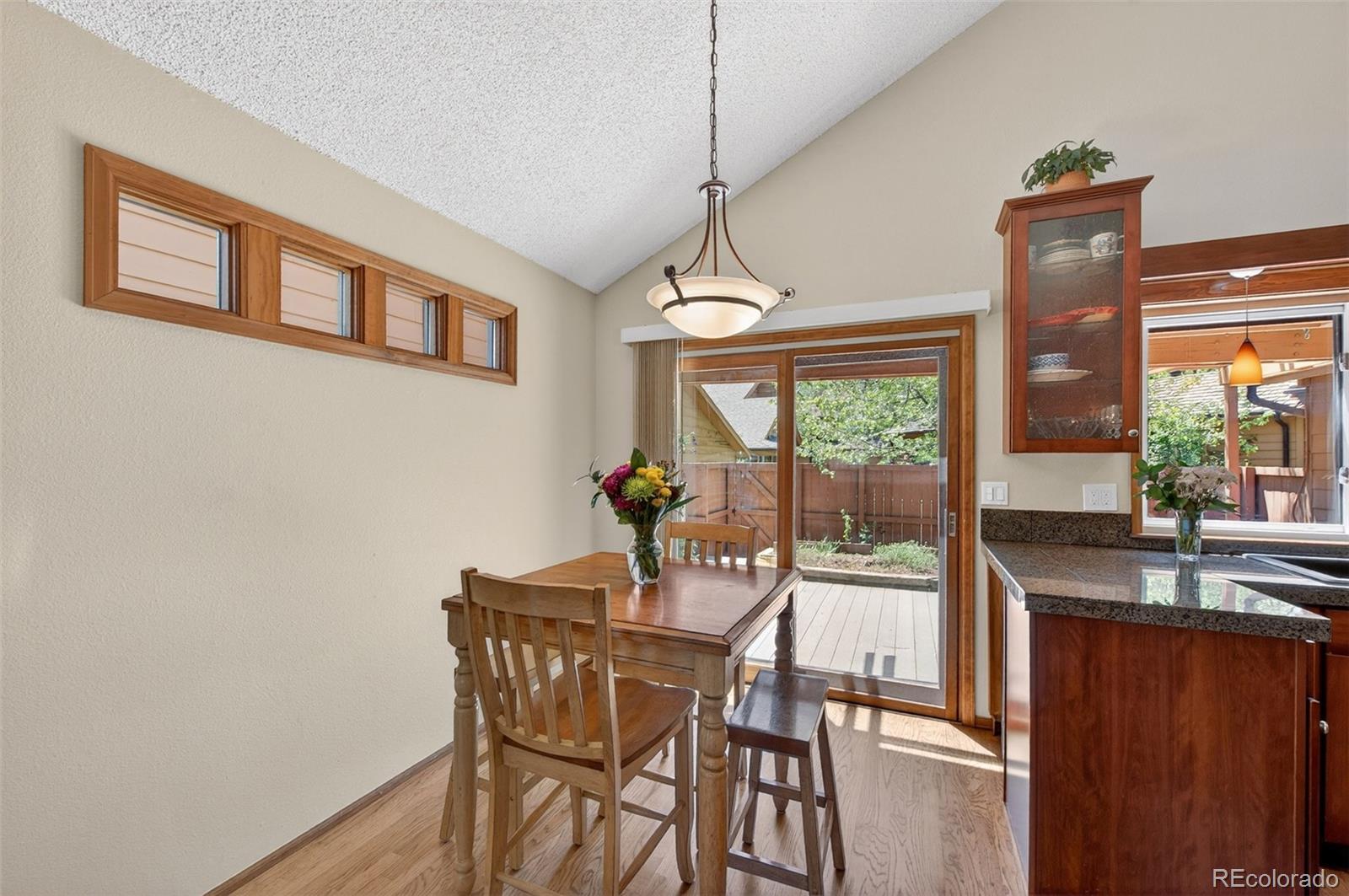 MLS Image #11 for 43 s eagle circle,aurora, Colorado