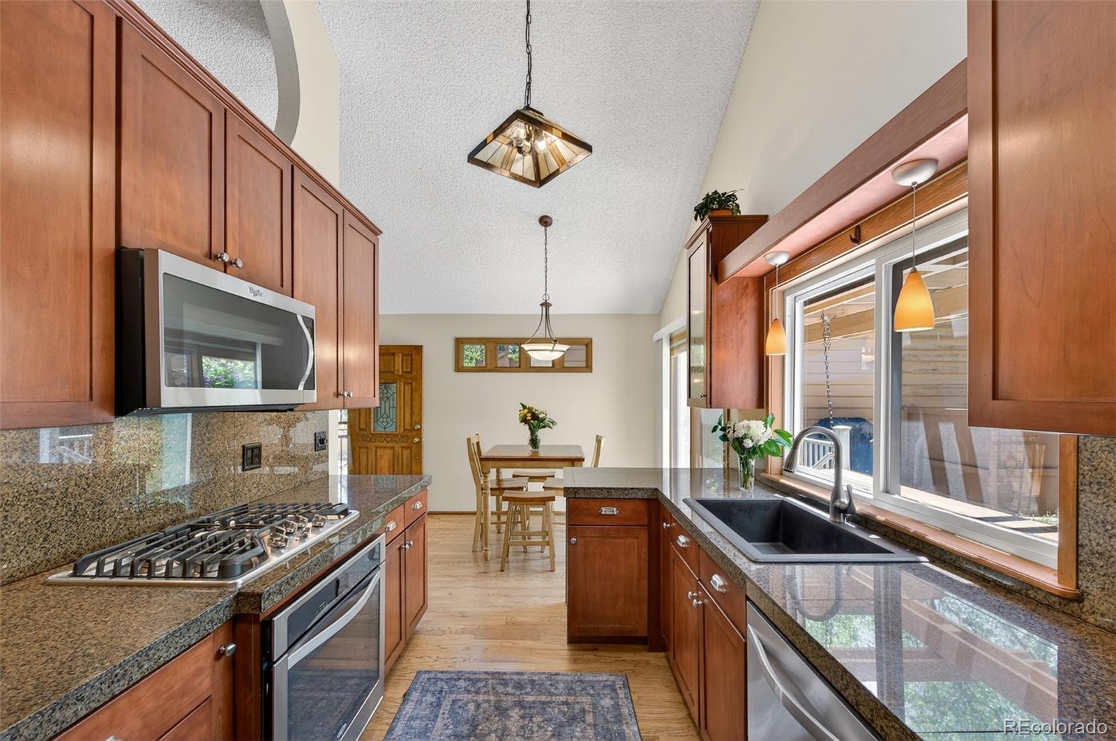 MLS Image #12 for 43 s eagle circle,aurora, Colorado