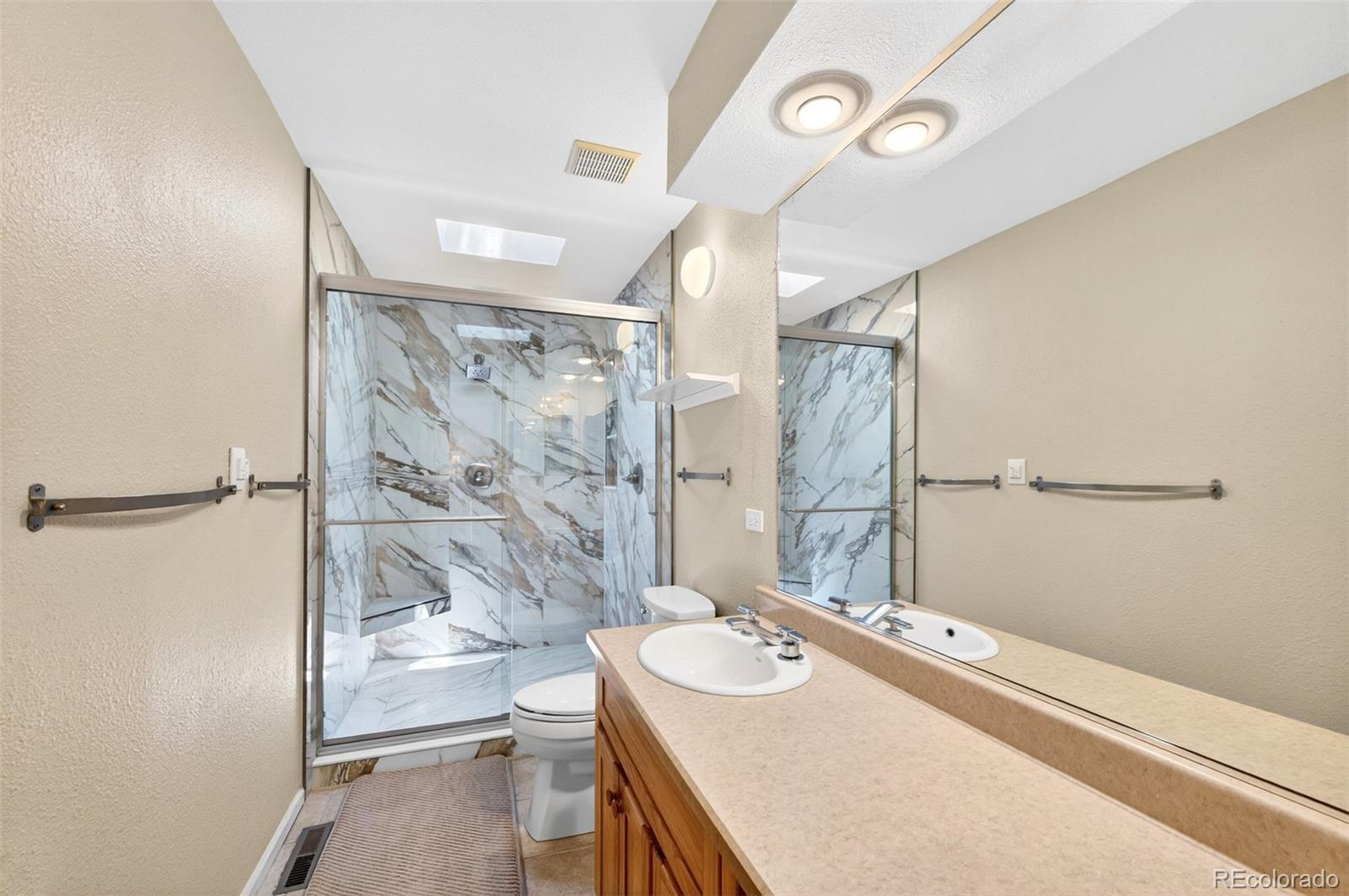 MLS Image #19 for 43 s eagle circle,aurora, Colorado