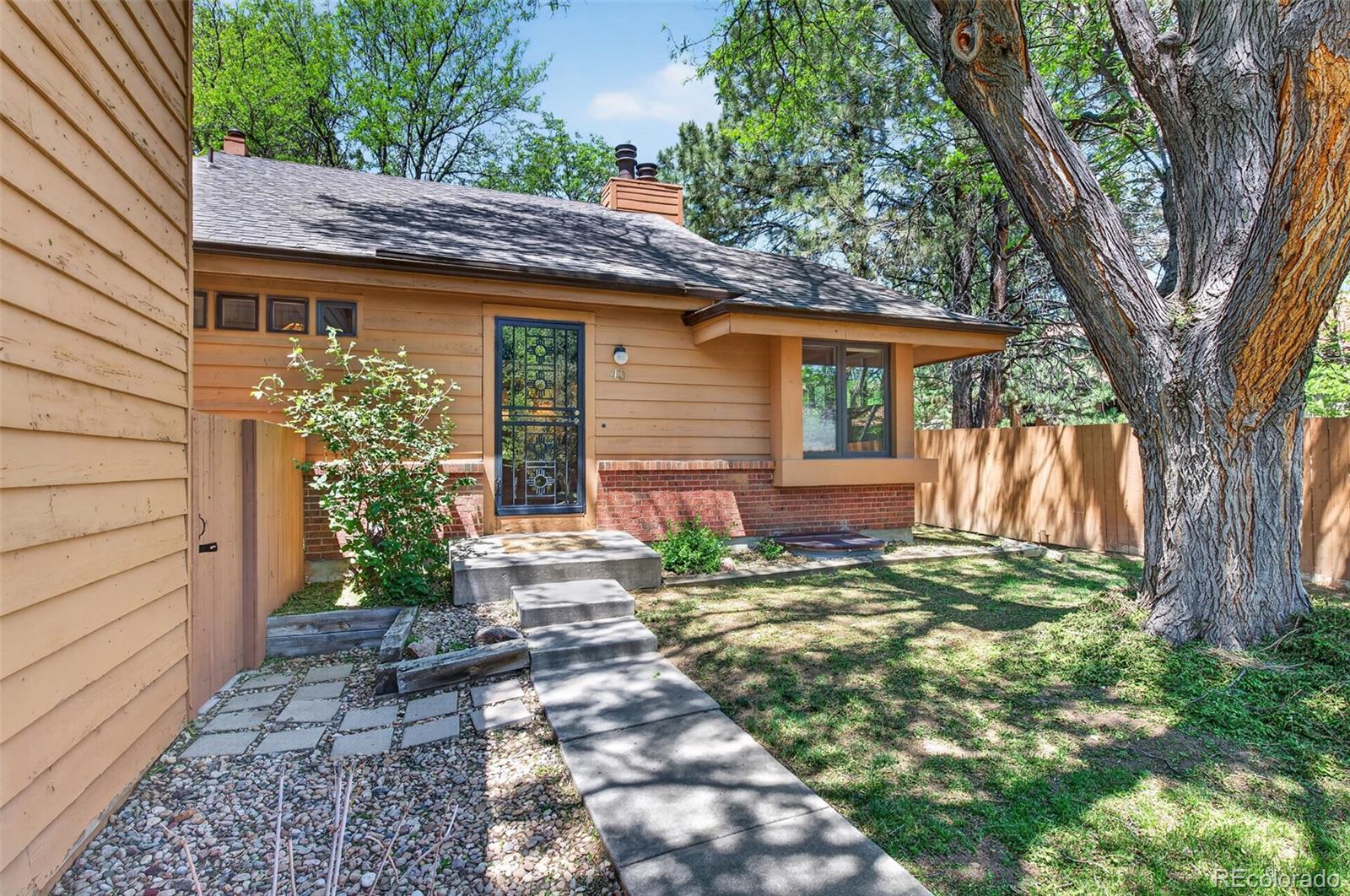 MLS Image #2 for 43 s eagle circle,aurora, Colorado