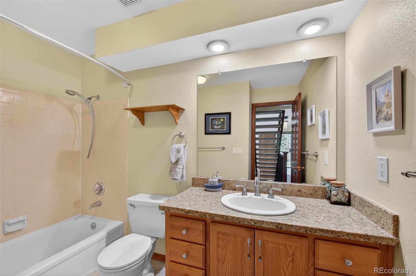 MLS Image #23 for 43 s eagle circle,aurora, Colorado